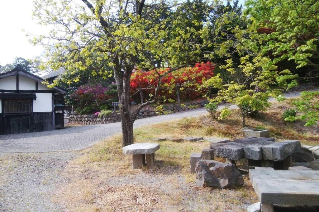 佐渡島に残る築130年の伝統的な古民家｜東夢 Villa Sado Buitenkant foto