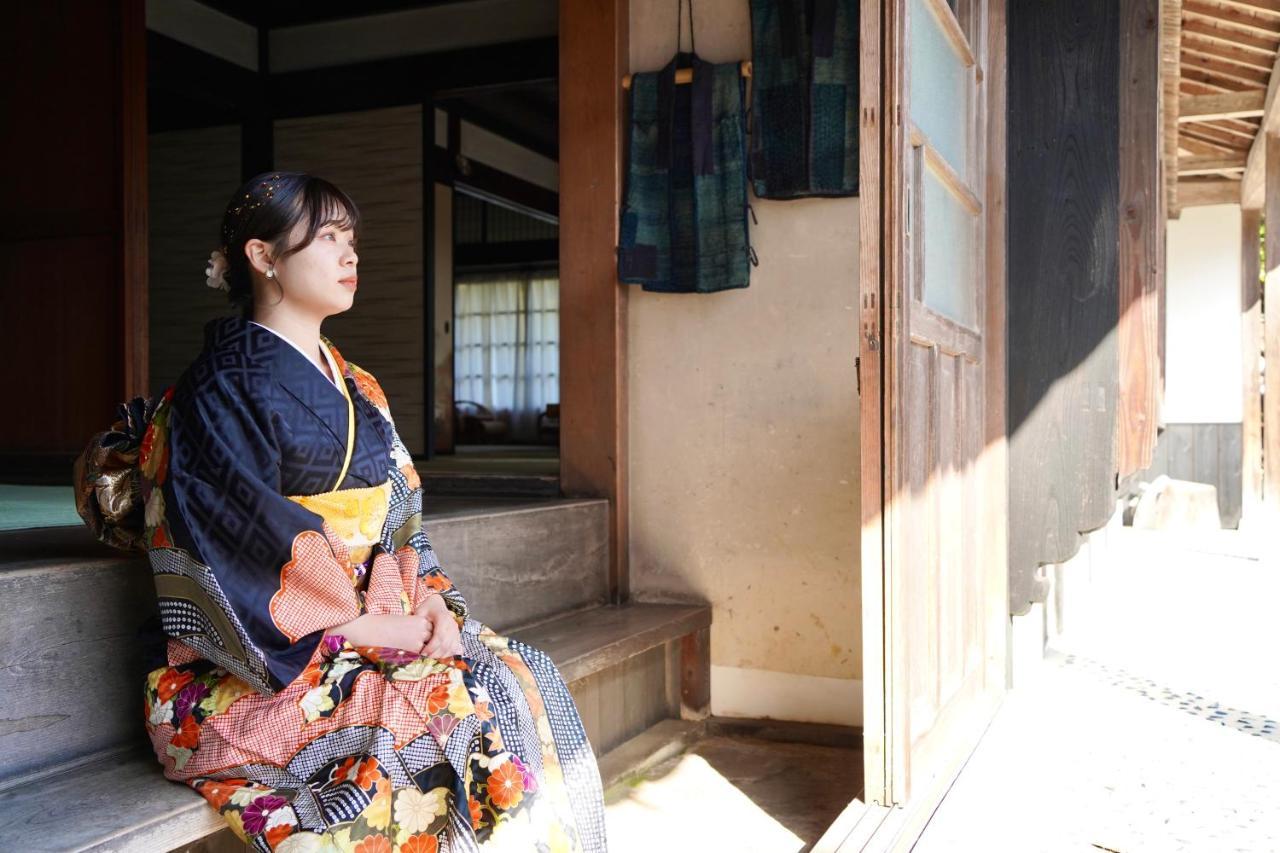 佐渡島に残る築130年の伝統的な古民家｜東夢 Villa Sado Buitenkant foto